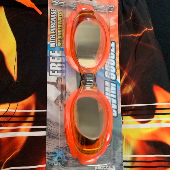 boys swim trunks - Picture 2 of 3